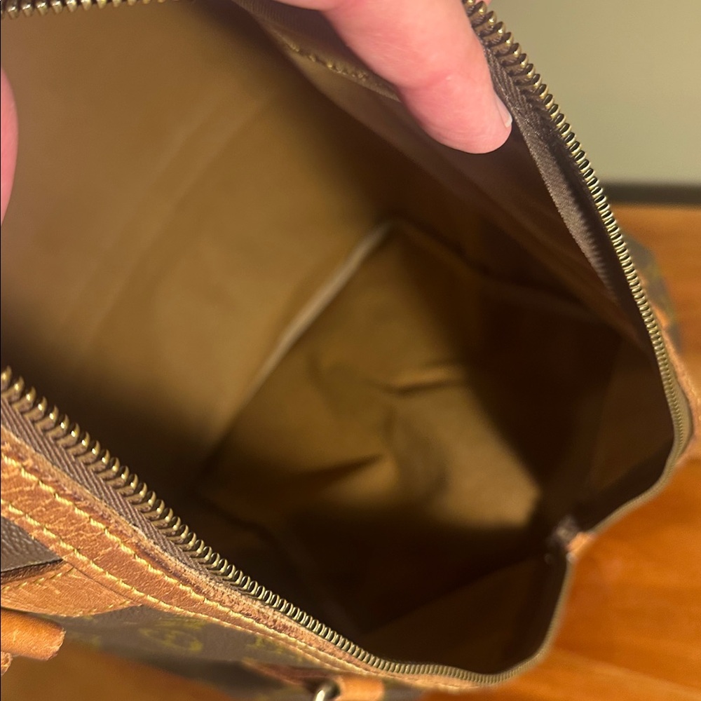 Vintage. Louis Vuitton Sac Souple 45. - Picture 5 of 16